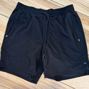 Lululemon license to train 7” liner less